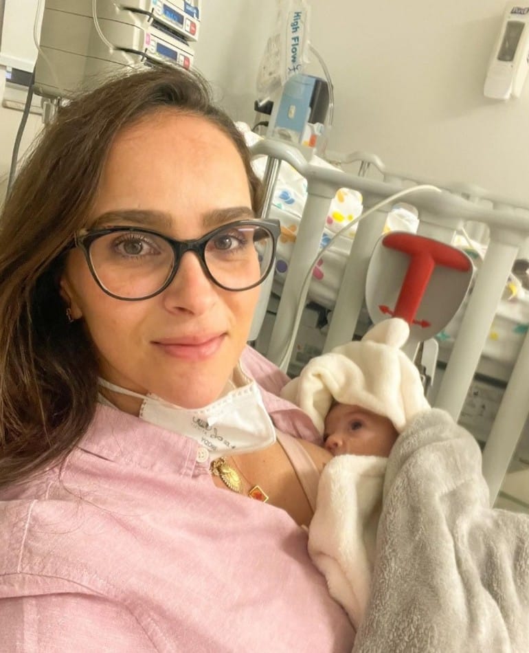 A bebê de Letícia e Juliano Cazarré precisou ser socorrida às pressas 