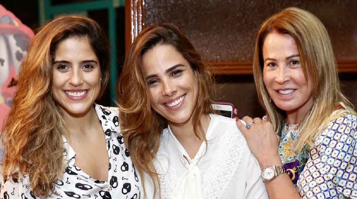 Camilla Camargo surge ao lado dos filhos e foto em família chama atenção