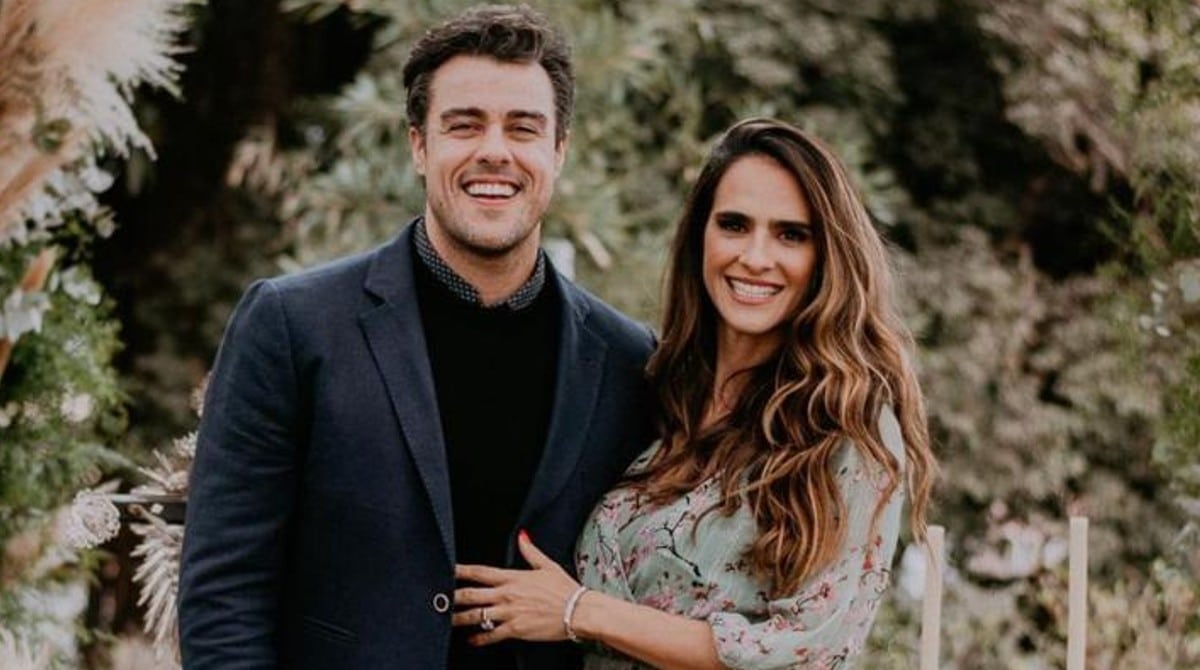 Joaquim Lopes e Marcella Fogaça voltam de viagem e mostram suas bebês