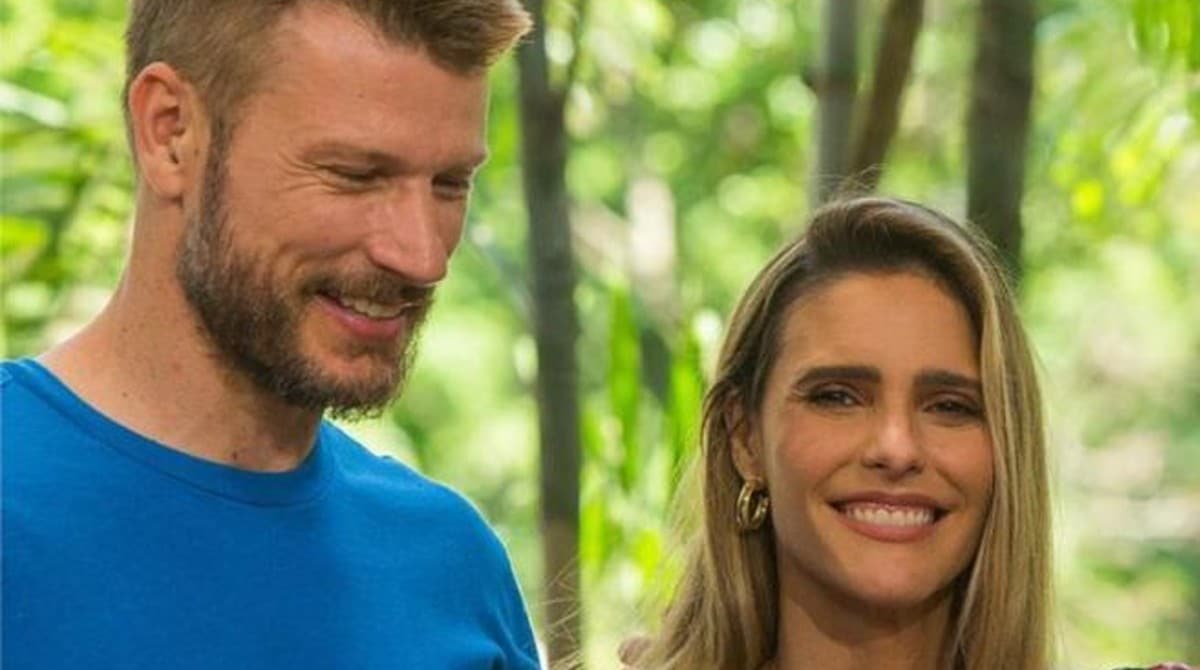 Rodrigo Hilbert e Fernanda Lima mostram a filha e encantam