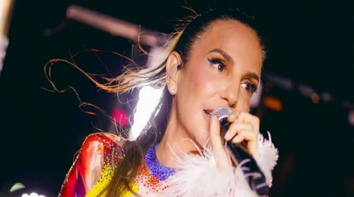 Filhas gêmeas de Ivete Sangalo surgem juntas com a bisavó e impressionam
