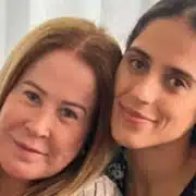 Zilu Godói posa com a neta mais nova, filha da atriz Camilla Camargo