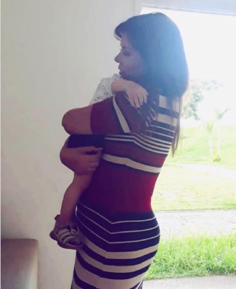A apresentadora Mara Maravilha mostrou o dia em que adotou seu bebê e encantou