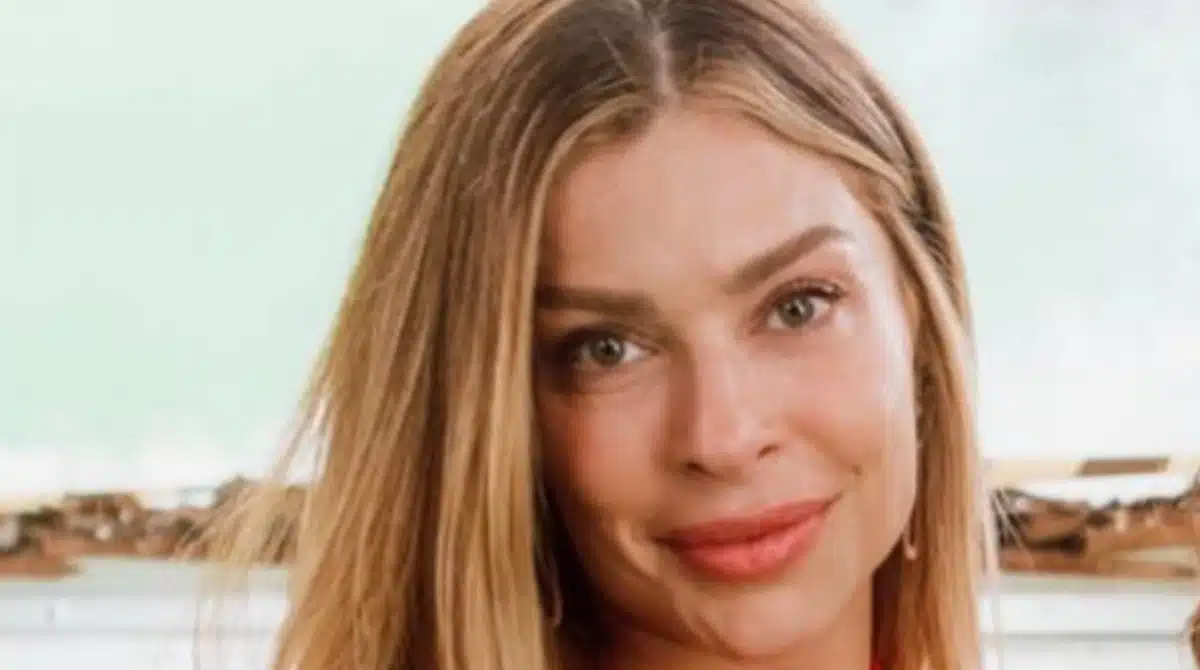 Grazi Massafera apresenta o novo bebê da família