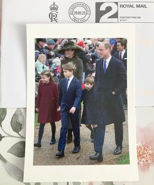 Princesa Kate Middleton e príncipe William juntos com seus filhos