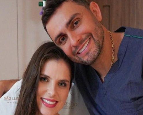 Mano Walter e Débora Silva celebram os 3 meses de sua bebê com bolo simples e impressionam