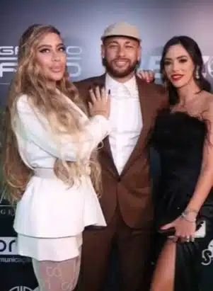 Rafaella Santos junto com Neymar e Bruna Biancardi