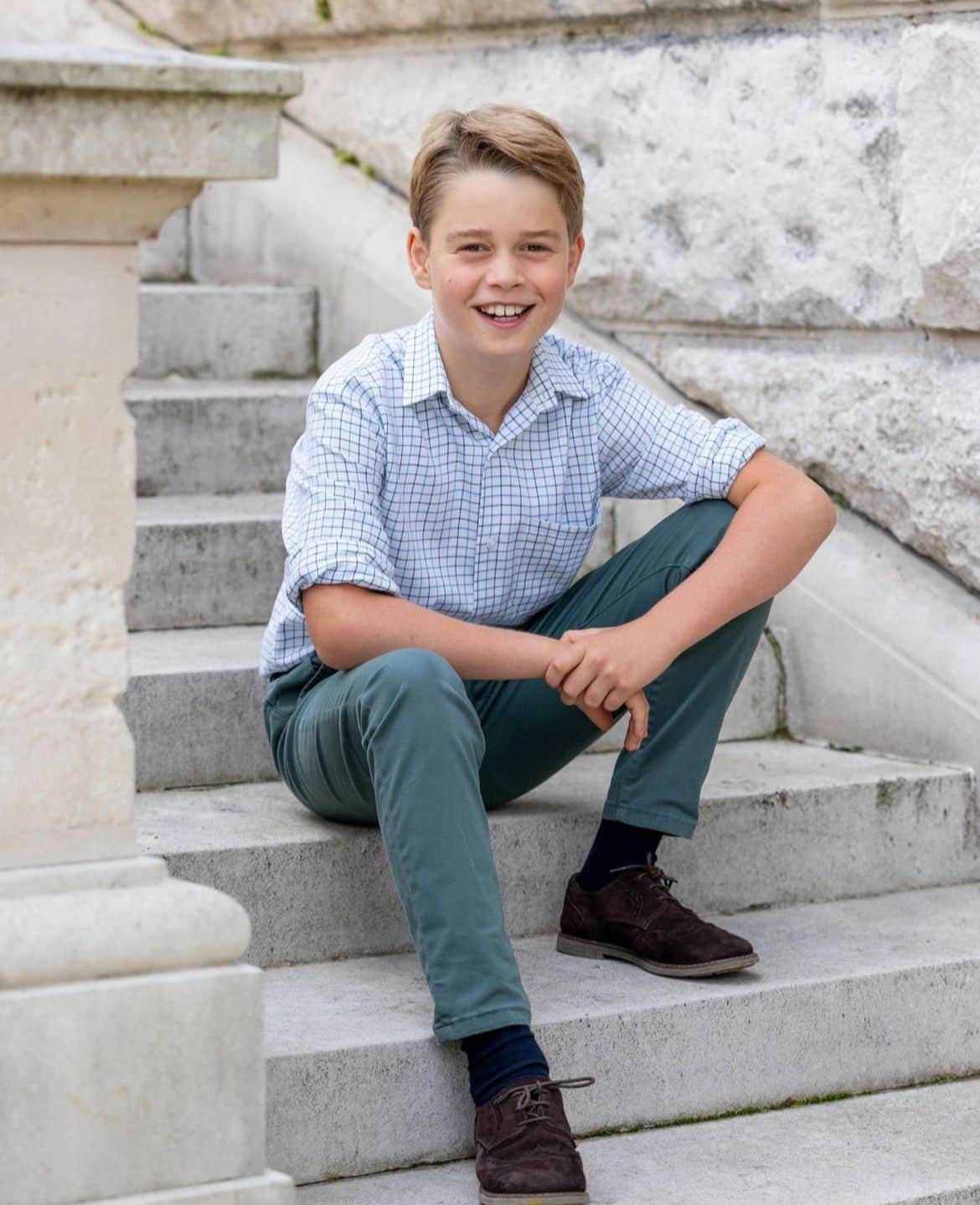Filho mais velho de Kate Middleton e William completa 10 anos