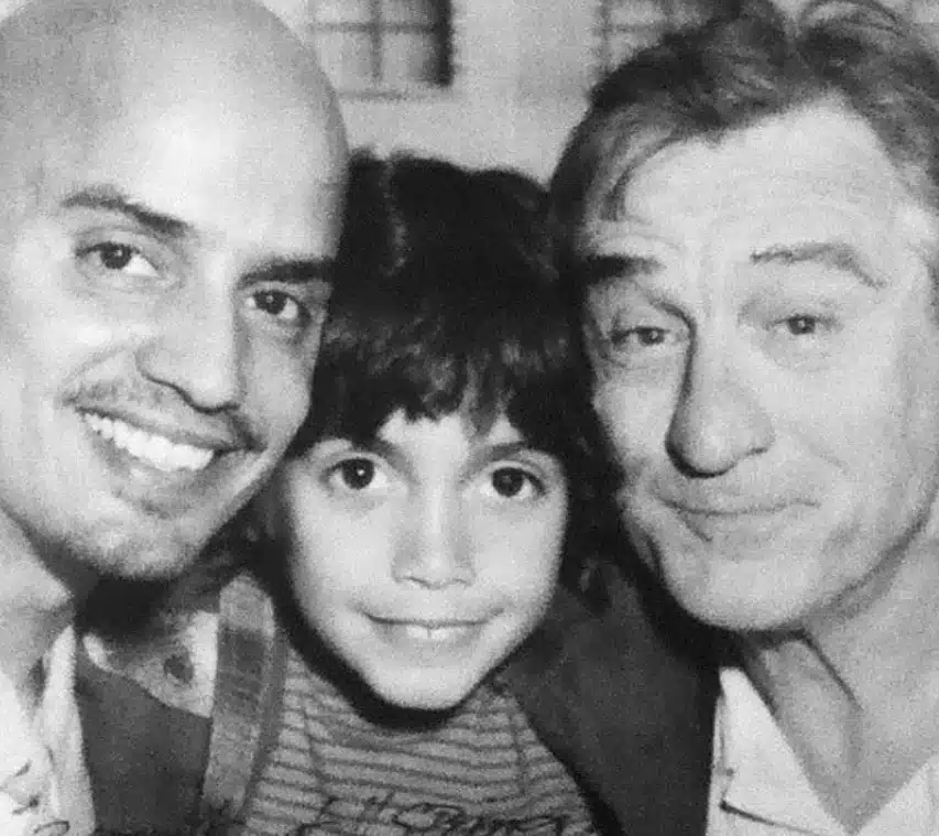 Robert De Niro ao lado de seu neto ainda criança
