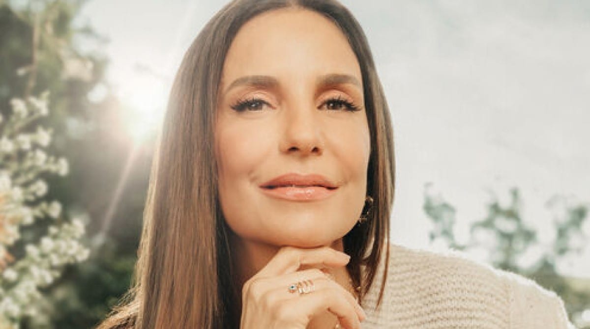 A cantora Ivete Sangalo mostrou uma viagem com o marido e os três filhos do casal