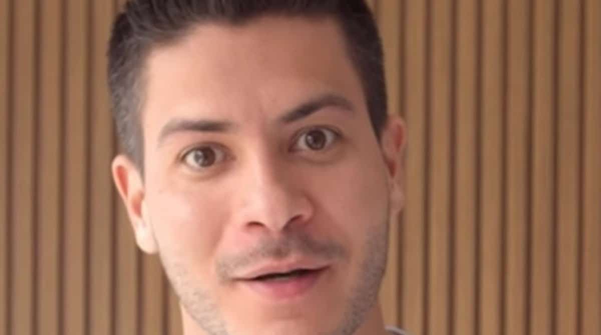 Arthur Aguiar se separou de sua namorada que está grávida