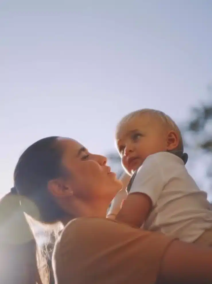 Fernanda Vasconcellos mostra seu filho com Cássio Reis