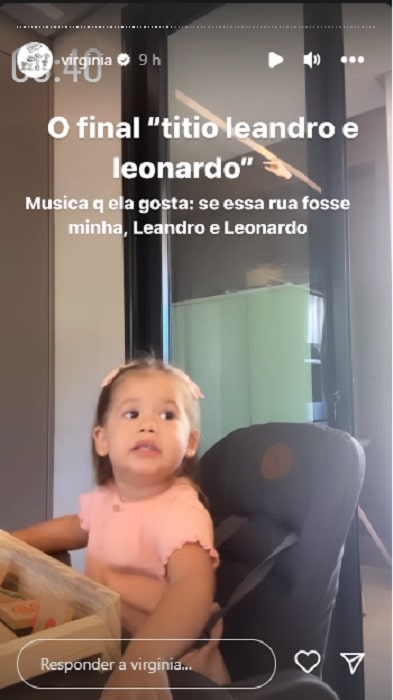 Maria Alice, filha mais velha de Virgínia Fonseca e Zé Felipe, cantando uma música do Leandro e Leonardo