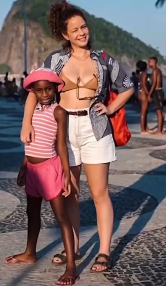 Julia e Leandra Leal em um dia de praia, no Rio de Janeiro