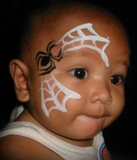 Seu filho pode ganhar uma pintura de rosto para menino de aranha