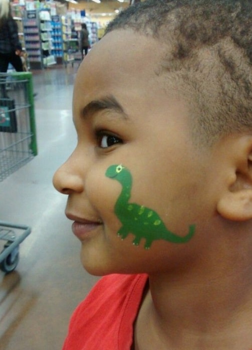 Seu filho pode ganhar um fofo dinossauro