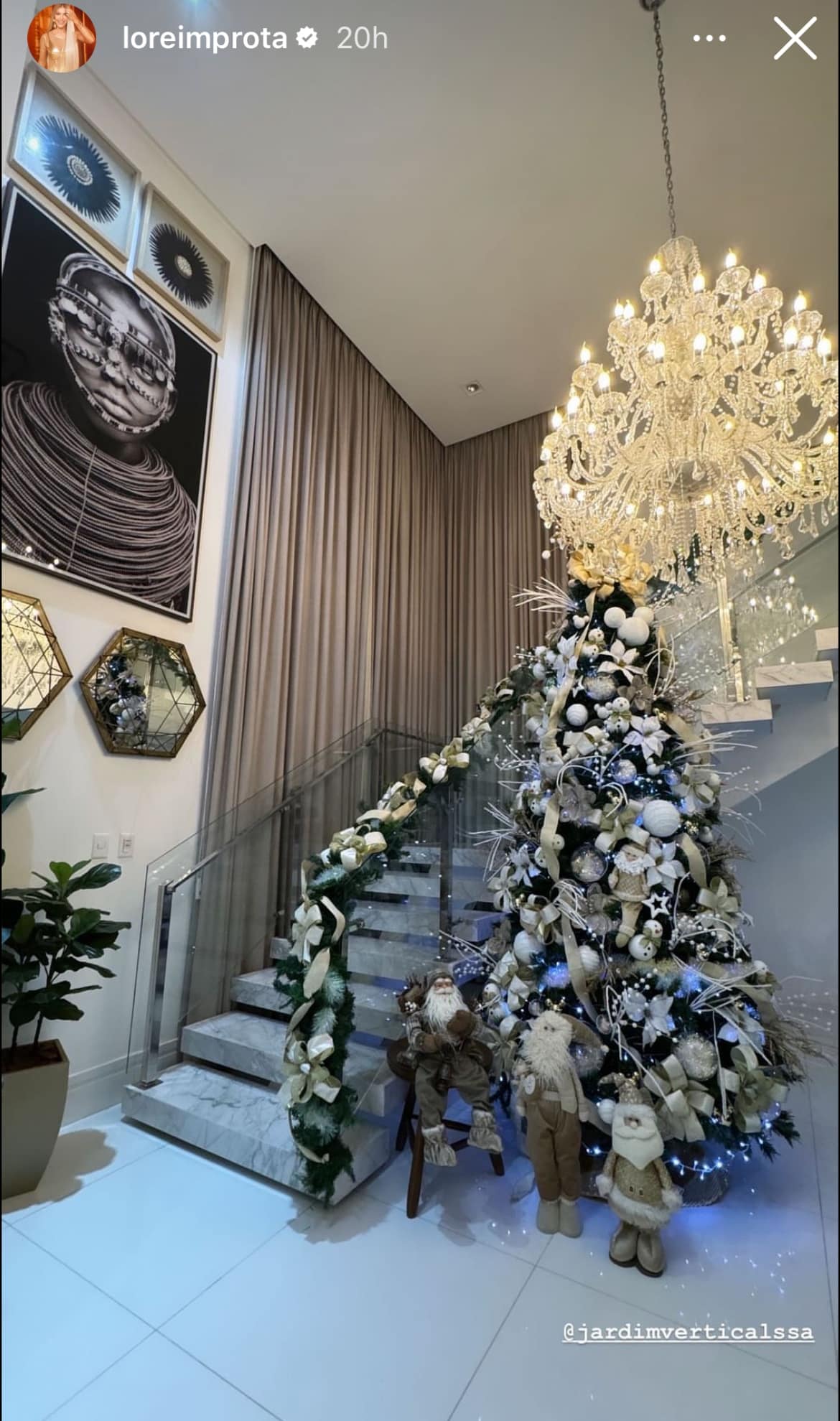 Lore Improta mostra de decoração de Natal da mansão com Léo Santa a 