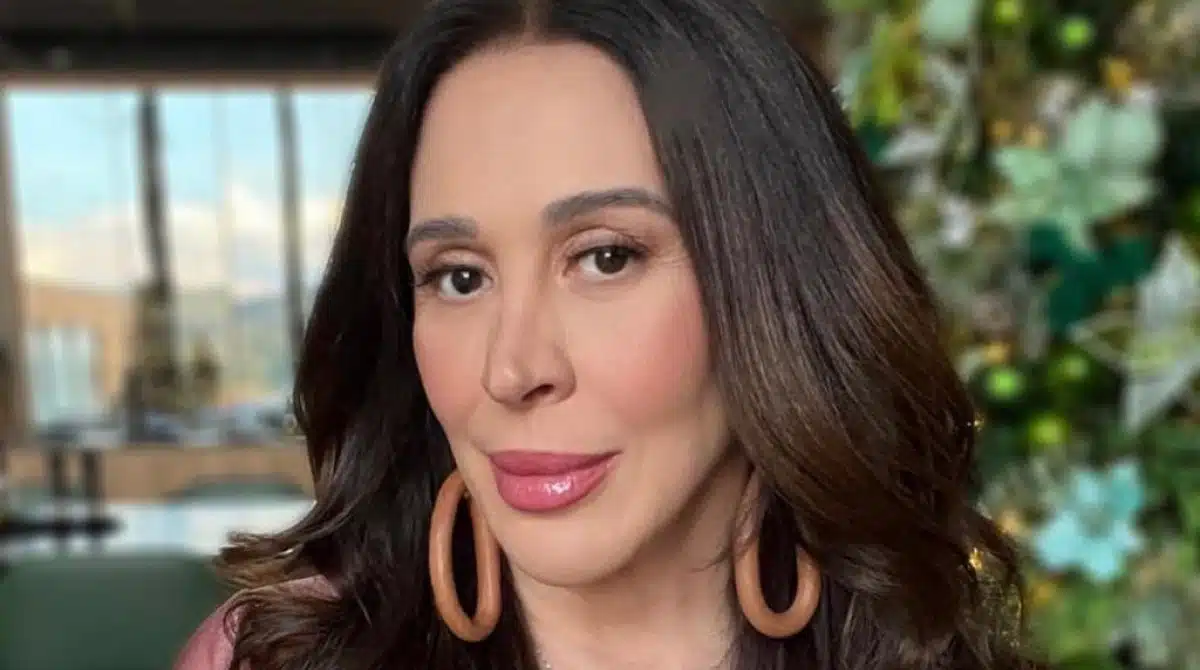 Claudia Raia mostra seu bebê falando e emociona