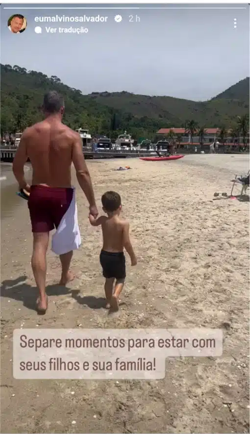 Malvino Salvador surge com o filho em passeio na praia e impressiona 
