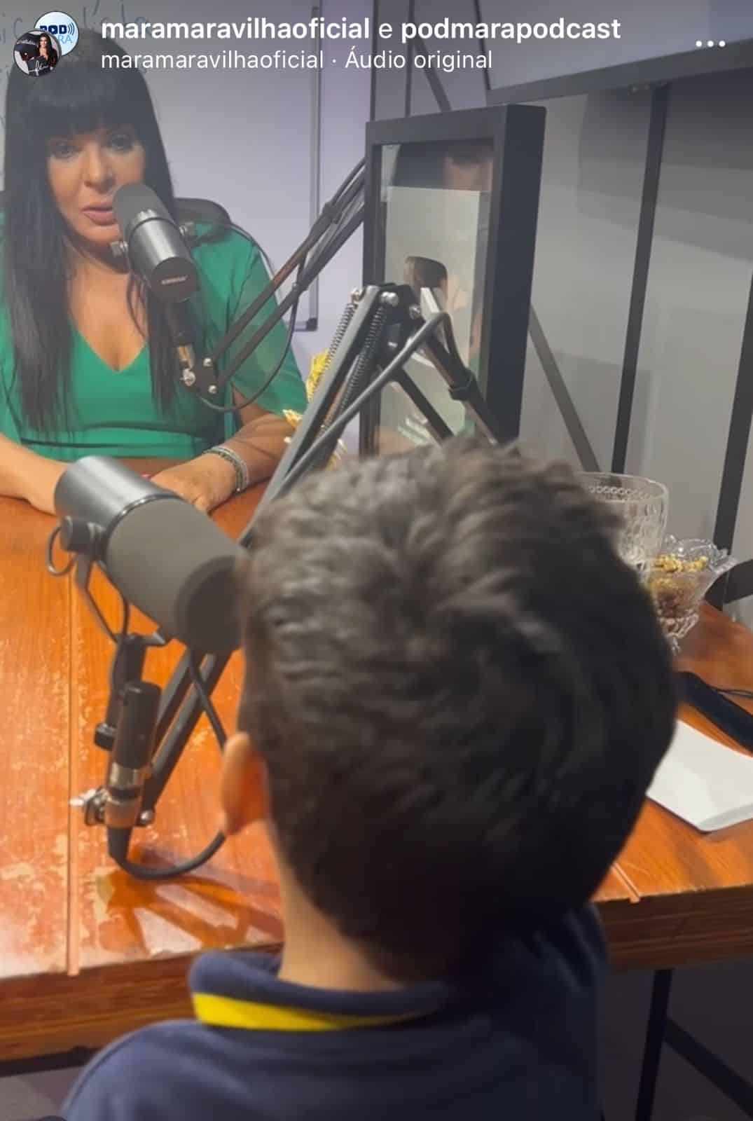 Filho de Mara Maravilha surge em podcast com a mãe