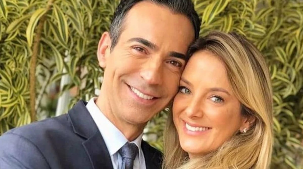 Ticiane PInheiro surge com sua filha com César Tralli no salão de beleza e surpreende