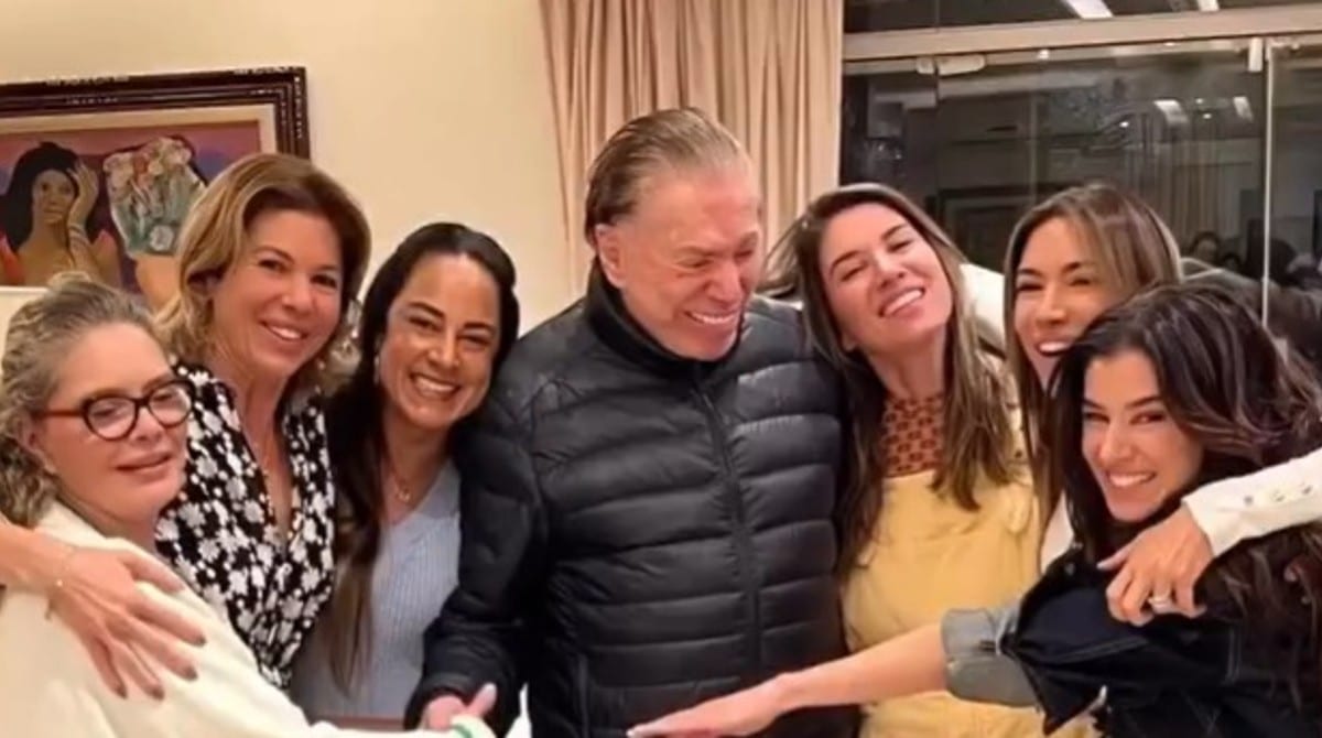 Rebeca Abravanel posou grávida de Alexandre Pato