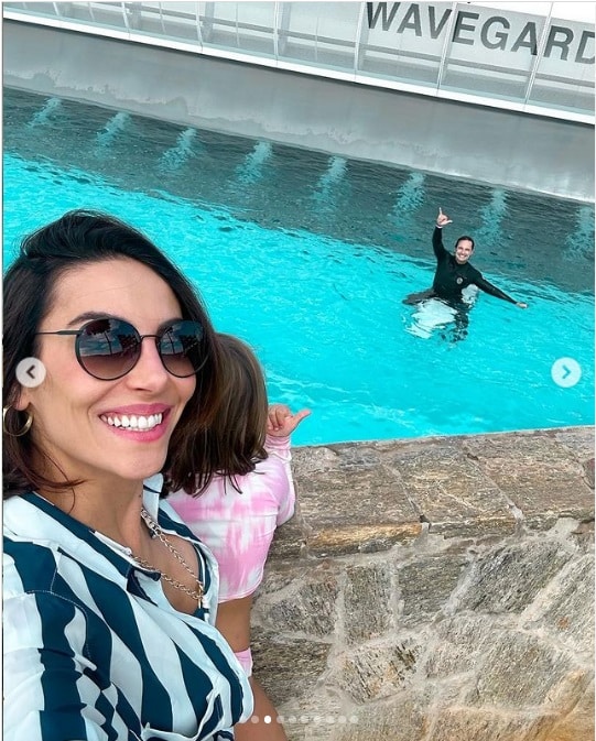 Esposa de Rodrigo Santoro posa com sua filha e surpreende 