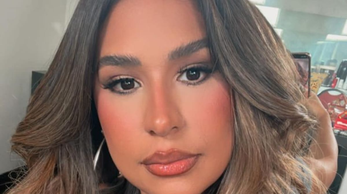 Kaká Diniz surge se divertindo com seu filho com Simone em luxuosa embarcação
