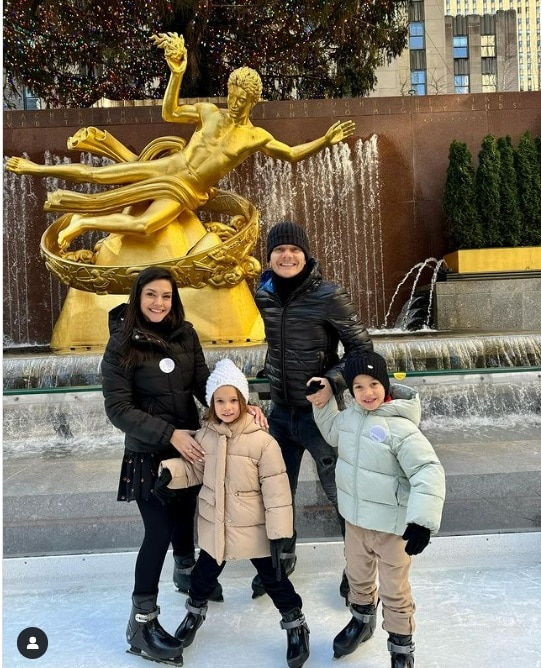 Thaís Fersoza e Michel Teló surgem com seus filhos em viagem de férias nos EUA e encantam 