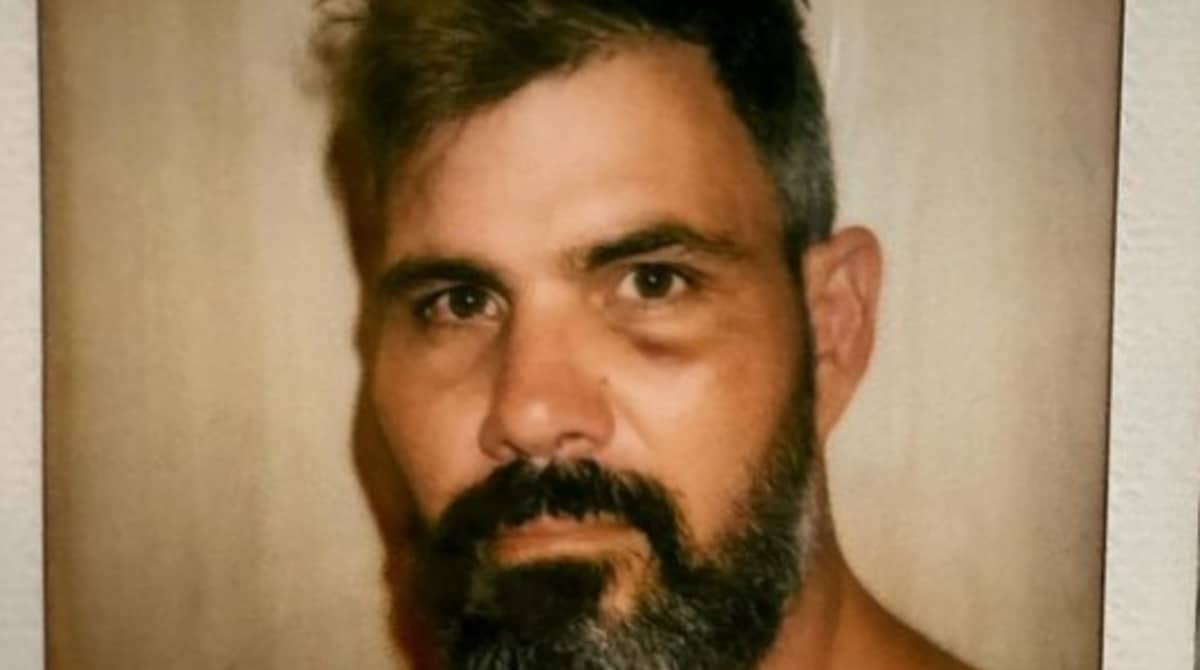 Juliano Cazarré e sua esposa comemoram o aniversário de 14 anos do filho