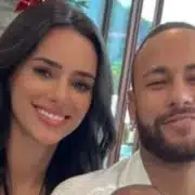 Bruna posou com a ex de Neymar Jr na Espanha
