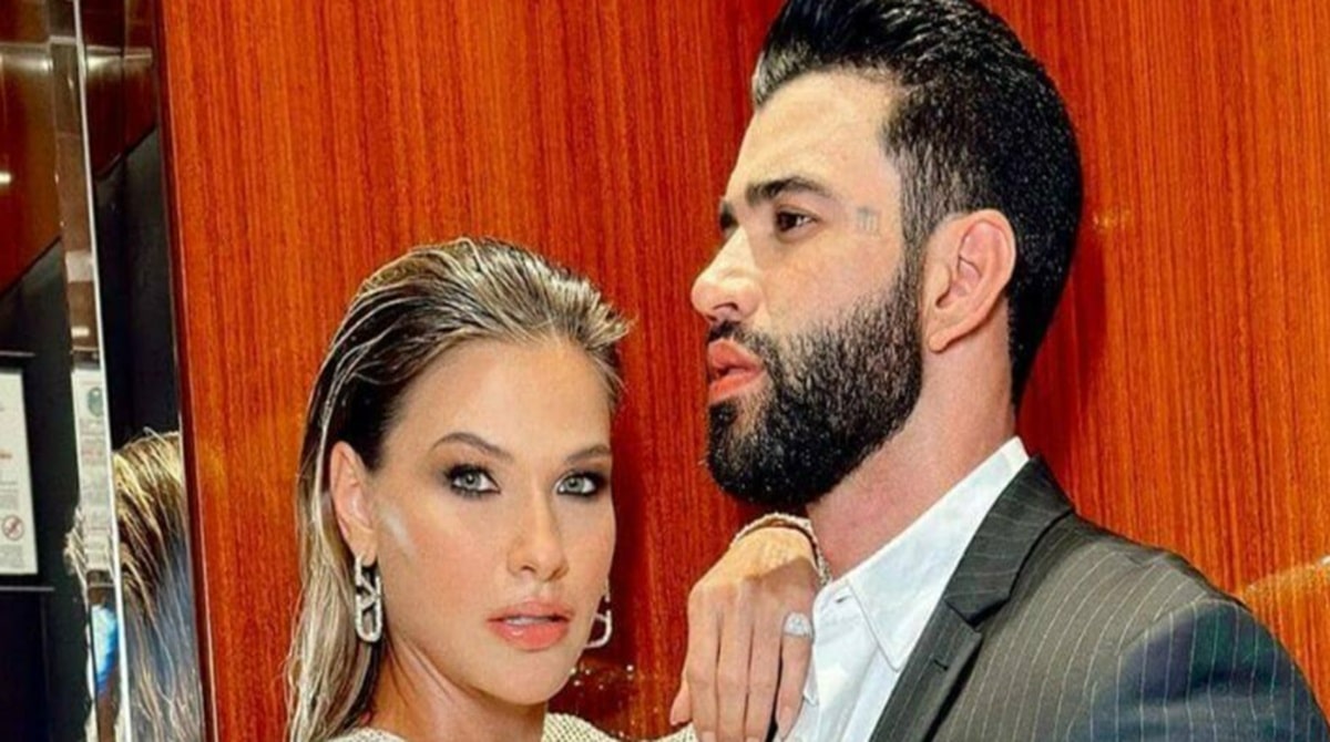 Andressa Suita posa com seus filhos com Gusttavo Lima em brinquedão na mansão e surpreende