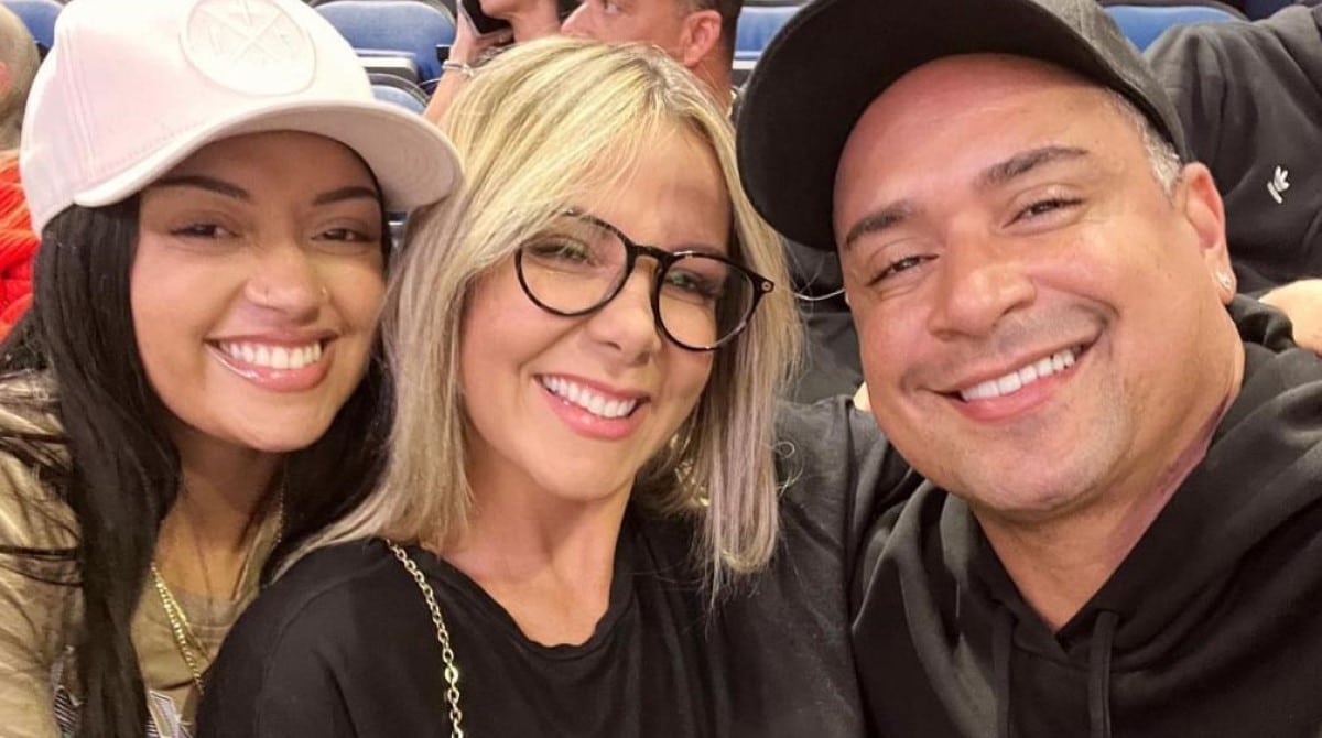 Filha de Carla Perez e Xanddy surge em viagem com namorada americana