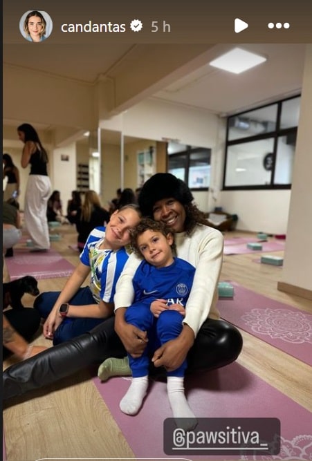 Filho de Carol Dantas e Neymar na aula de yoga