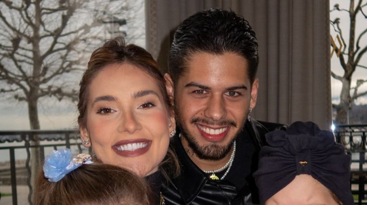 Virgínia Fonseca e Zé Felipe posam com as filhas na Suíça e ela revela o que não pode fazer lá