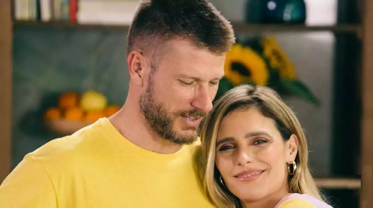 Fernanda Lima emociona ao mostrar fotos raras dos filhos