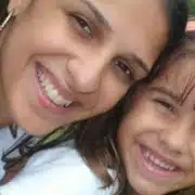 Mãe de Isabella Nardoni exibiu ensaio com seus dois filhos