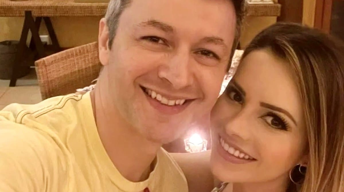 Lucas Lima encantou ao mostrar filho com Sandy na sala de televisão