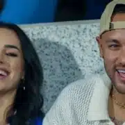 Bruna Biancardi e Mavie surgiram com Neymar Jr no estádio e encantaram