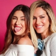 Fernanda Paes Leme surge em festa com a filha e Gio manda recado