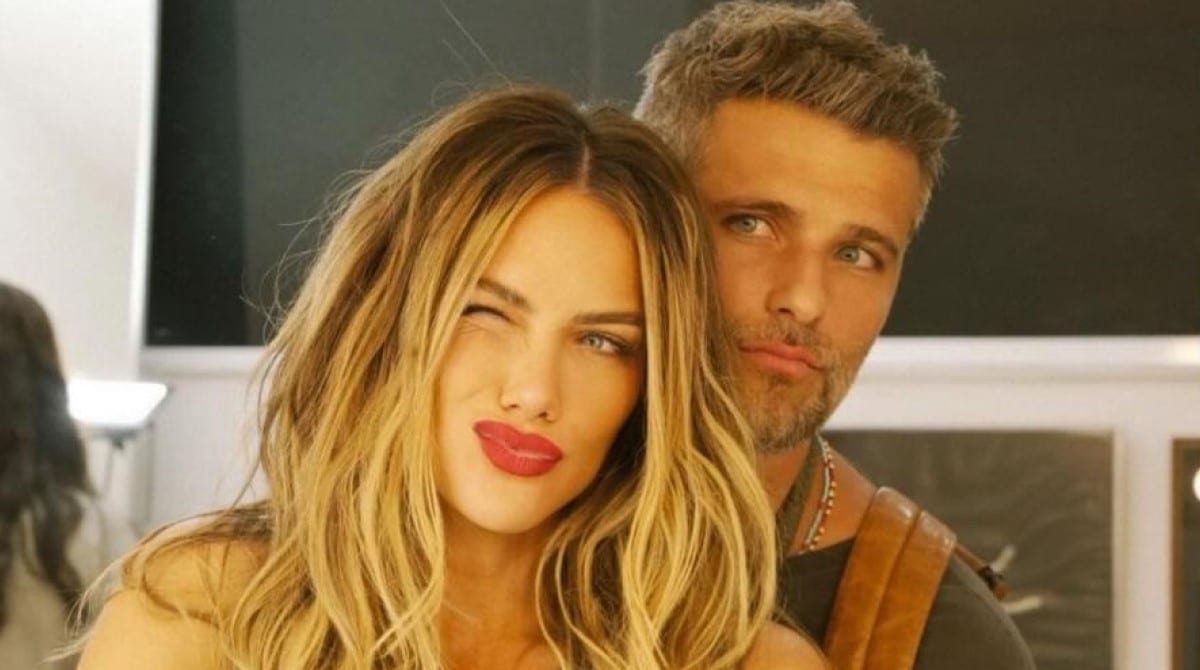 Giovanna Ewbank corta cabelo do filho mais novo com Gagliasso