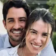 Alexandre Pato surgiu com o filho e Rebeca Abravanel fez declaração