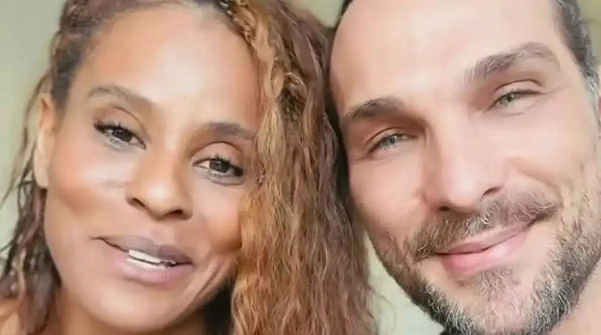 Igor encanta ao exibir seu filho com Aline Wirley