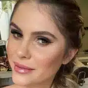 Bárbara Evans encanta ao exibir seus gêmeos