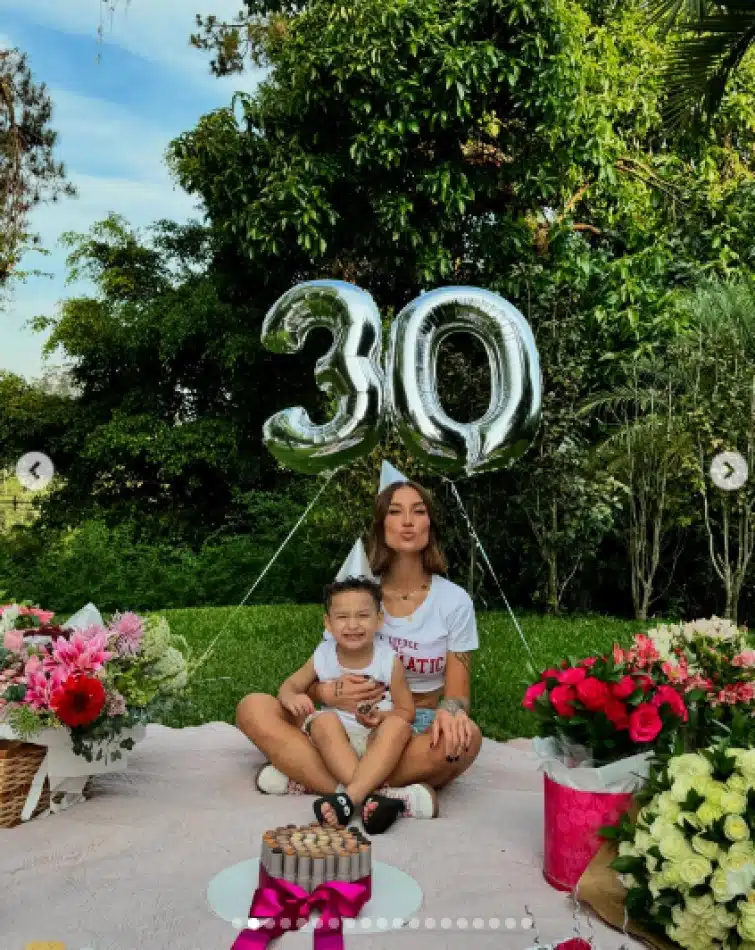 Bianca Andrade celebra seus 30 anos com piquenique com o filho