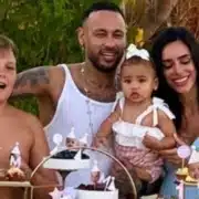 Neymar Jr e Bruna Biancardi comemorando o primeiro ano de sua filha