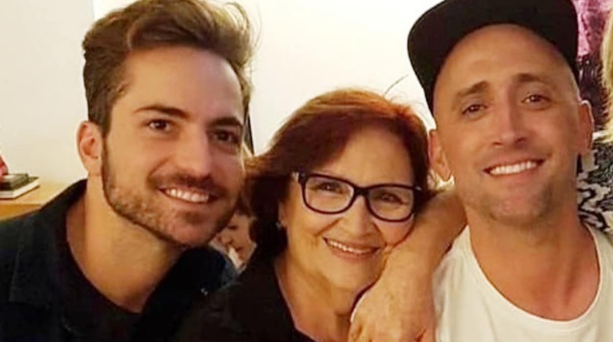 Thales apareceu com a mãe de Paulo Gustavo