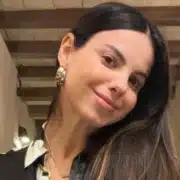 Sthefany Brito encanta ao comemorar primeiro mês de seu bebê