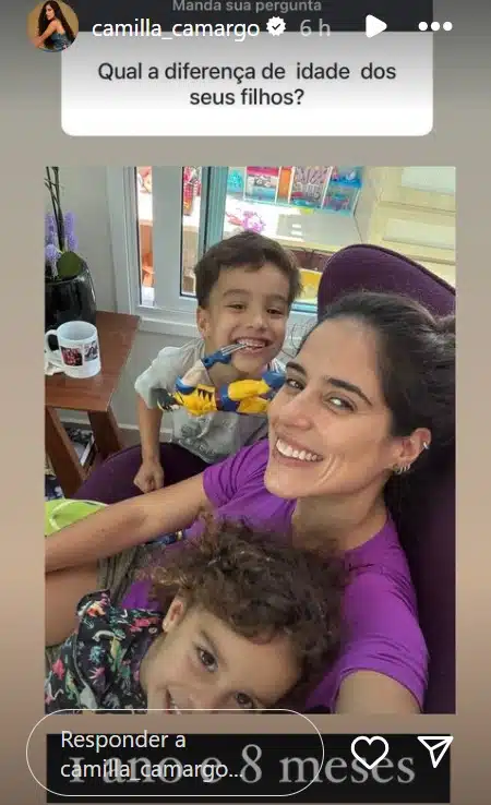 Camilla Camargo com os pequenos Joaquim e Júlia