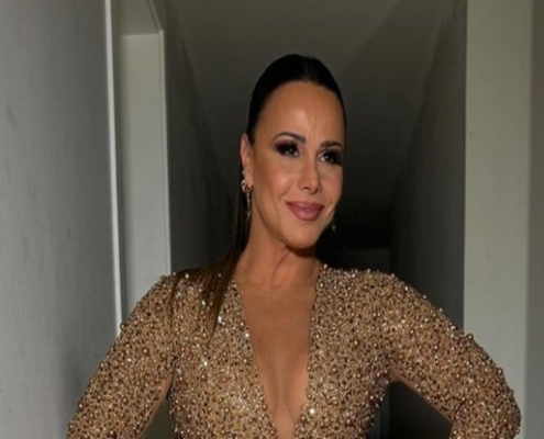 Viviane Araújo mostra seu filho em festa de casamento